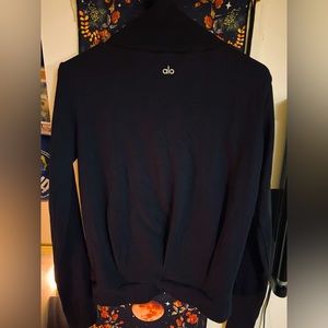 Alo Yoga Athleta Mock Neck long sleeve, Size small